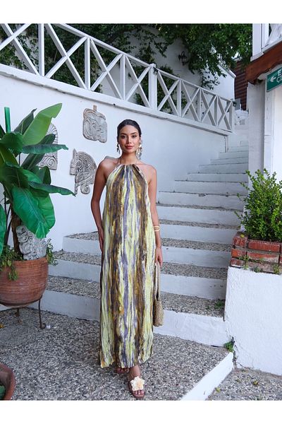 ESRAHELVACI Wrinkled Backless Dress