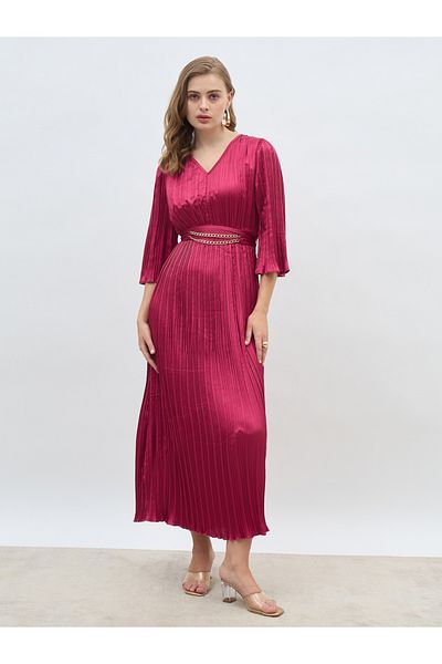 Styli Solid 3/4 Sleeves Pleated A-line Maxi Dress with Belt