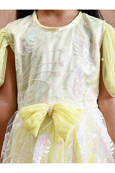 Bella Moda By Styli Embellished Lace Detail Knee-Length Dress with Bow Detail