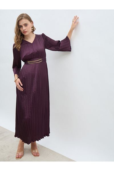 Styli Solid 3/4 Sleeves Pleated A-line Maxi Dress with Belt