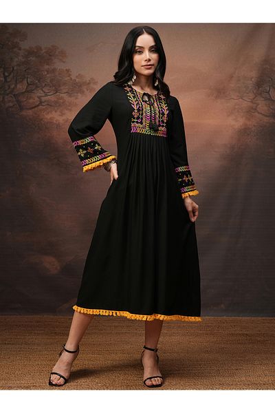 Vishudh By Styli Women Embroidered Tie-Up Neck A-Line Midi Dress
