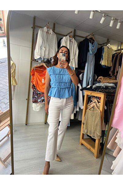 Butik Dikiş detaylı kolsuz kabarık bluz