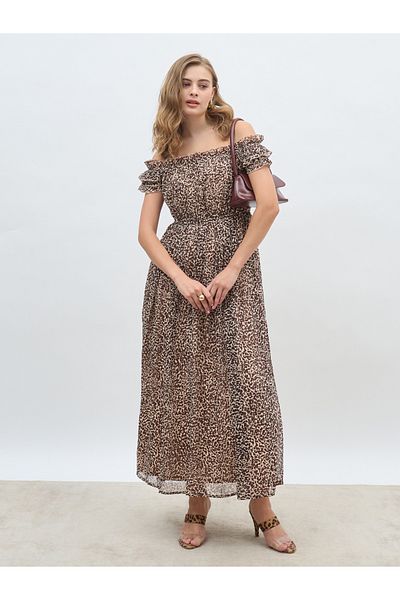 Styli All-Over Floral Print Off Shoulder A-Line Maxi Dress with Ruffle Trim