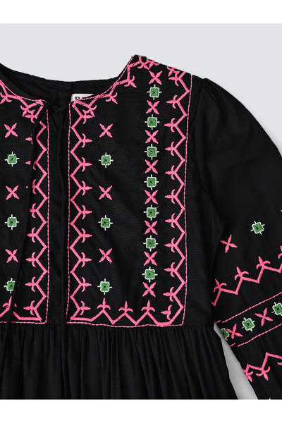 Bella Moda By Styli Embroidered Notch Neck Knee-Length Dress