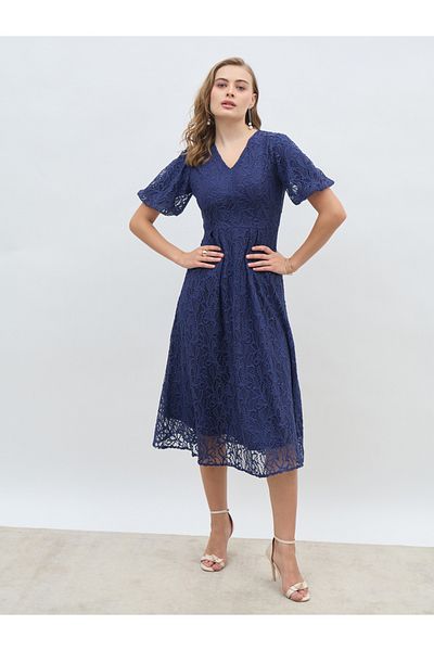 Styli Solid Lace Balloon Sleeves A-Line Midi Dress
