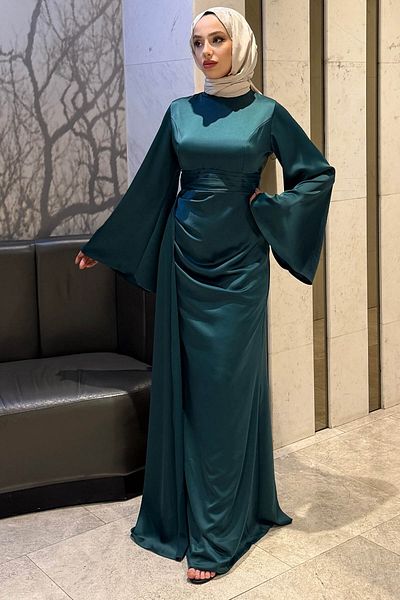 Tesettür Diyarı Γυναικείο βραδινό φόρεμα Arabella Cape Satin Fish-Πράσινο βενζίνης