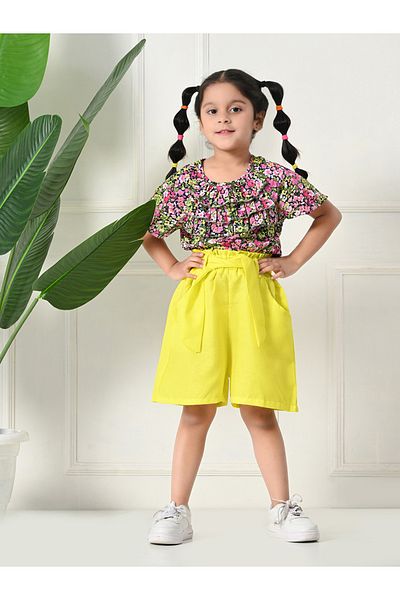 Bella Moda By Styli Floral Print Ruffled Detail Top and Shorts Set