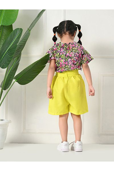 Bella Moda By Styli Floral Print Ruffled Detail Top and Shorts Set