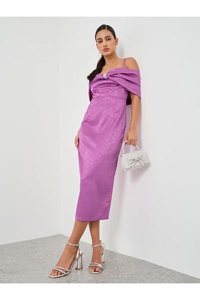 Styli Embellished Front Knot Cold Shoulder Sheath Midi Dress