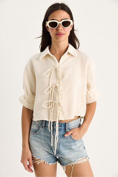 Bianco Lucci Women's Tie Detailed Sleeves Gathered Muslin Crop Shirt 2111 60283446