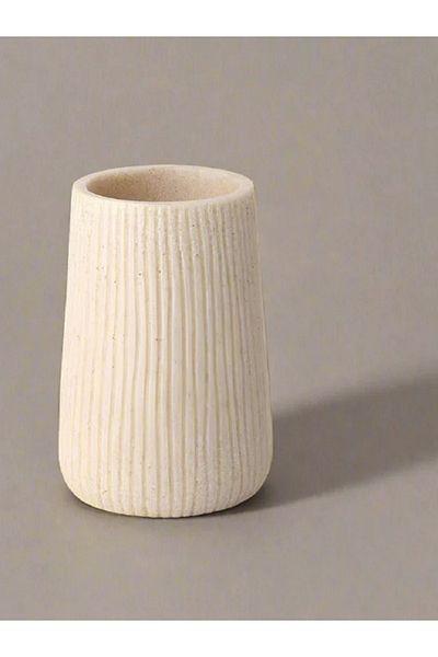 Tatay Saigon Elegant Design Polyresin Bathroom Tumbler