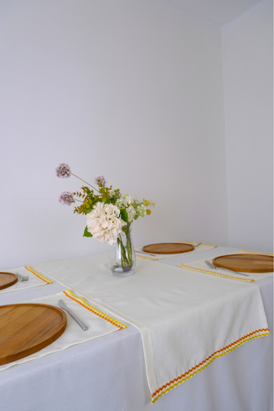 Yakacihome Ziggy 5 Pieces |   4 Pieces of American Service & 1 Piece of Runner Duck Linen Washable Stain Resistant Set