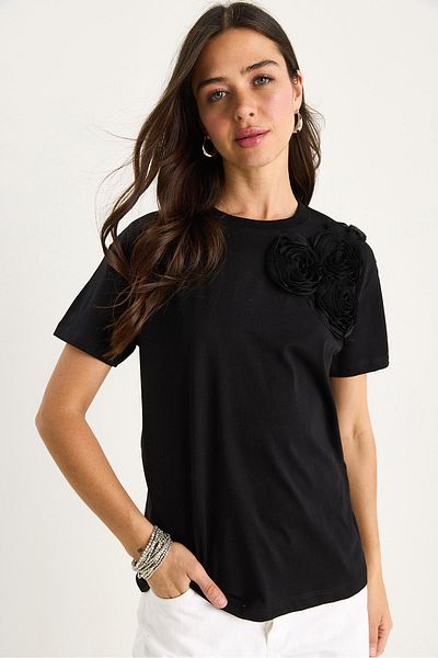 Bianco Lucci Women's Regular Crew Neck T-Shirt with Floral Accessories 60602030