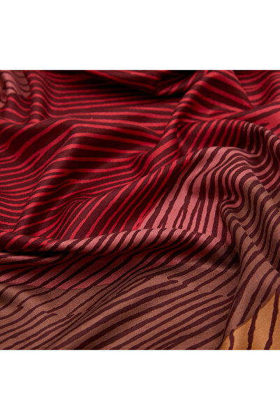 ipekevi Μαύρο χρυσό μεταξωτό σάλι με μοτίβο μετάξι