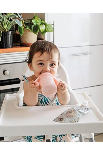 Twistshake Pink Mini Drinking Cup (4+ Months) (230 ml)