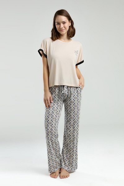 Pierre Cardin Set pijama de damă bej deschis, pantaloni scurti, gât rotund, detaliu buzunar