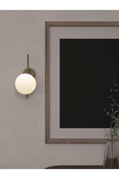 avizade شمعدان حائط على شكل كرة زجاجية بيضاء حديثة من LAL - إضاءة ديكورية بجسم معدني عتيق