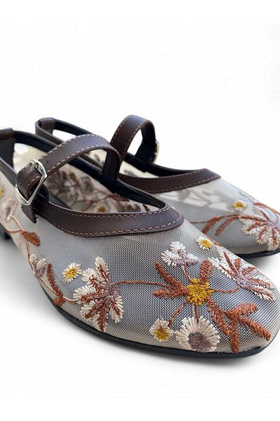 Beyond Women's Brown Embroidered Buckle Daily Ballerinas Byndnks01