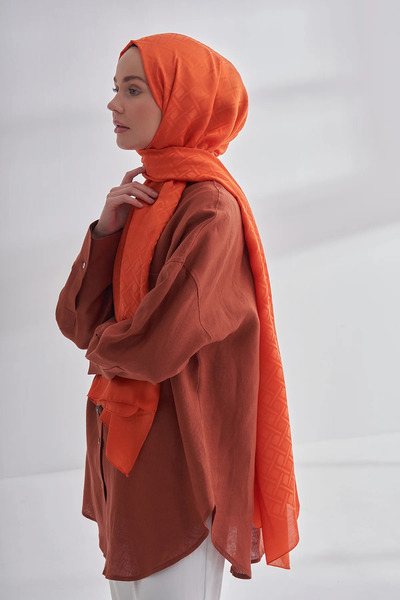 ARMANDA Italian Jacquard Geometric Pattern Shawl