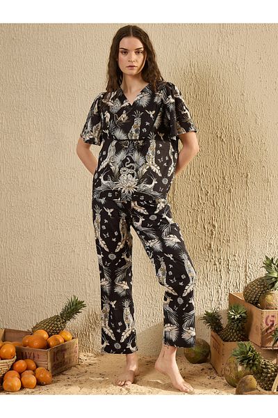 Sanskrutihomes By Styli Black All-Over Print Short Sleeve Cotton Top and Pyjama Set
