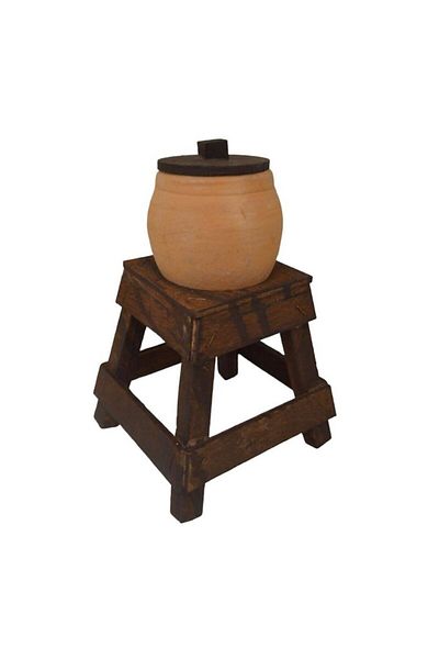 Generic A ceramic masterpiece in the shape of a zerma with a wooden base