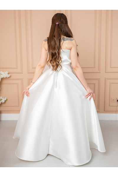 Nice Model Moon Halo Satin Evening Gown – Sweetheart Neckline, Floral Bead Embellishments for Weddings