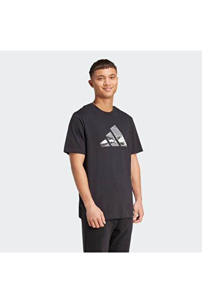 adidas T-Shirt mit Camo-Logo-Grafik