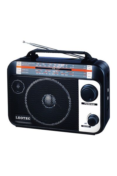 leotec Leotec Q1 radio with 4 radio bands AM/FM/SW1/SW2, 220v power supply and batteries