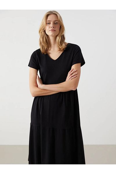LC Waikiki Γυναικείο φόρεμα LCW Comfort Μαύρο με λαιμόκοψη V