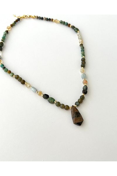 eyla collection Handmade Design Natural Stone Necklace