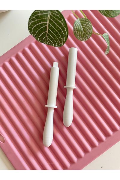 By Selen Suyolcu Shaped Dough Shaper