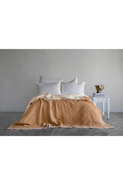 Dantela Cedric Polyester Filled Washable Bedspread - Salmon