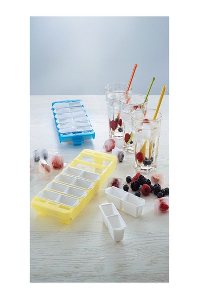 Snips 6-Grid BPA Free Plastic Easy-to-Use Lightweight Ice Cube Maker