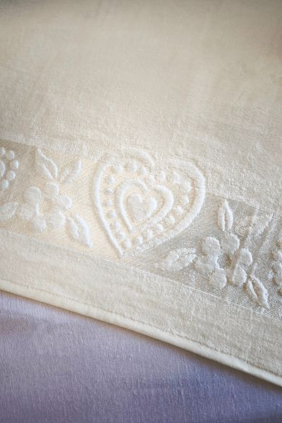 Newsevinç Ev Tekstili 100% Cotton Patterned Bath Towel