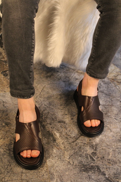 MEY Brown Leather Perforated Back Buckle Shoes