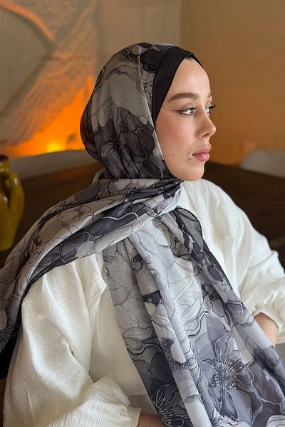 Tesettür Diyarı Şal Lina cu model Alice