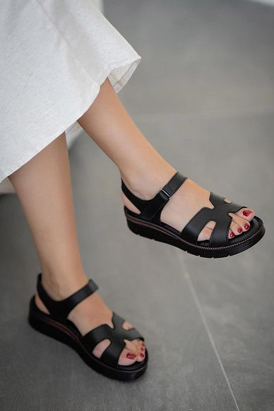 Parponi Hamburg Women's Genuine Leather Sandals Black
