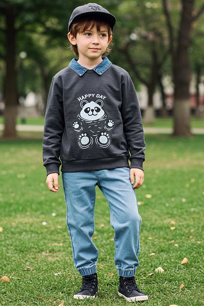 TRENDYOLKIDS Fiú 4 részes pamut kötött öltöny - antracitszürke, nyomtatott TKDAW25AU00055