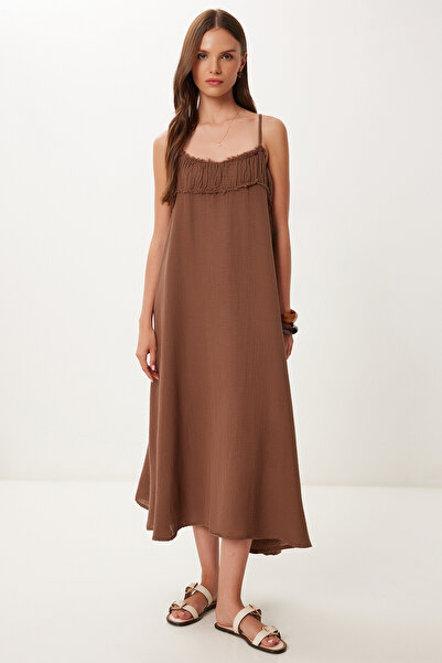 Happiness İstanbul Dámské hnědé letní mušelínové šaty se střapcem BV00152
