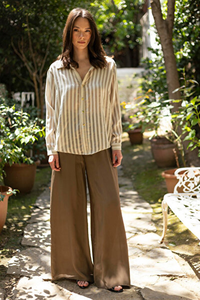 Trendyol Collection Bézs kényelmes szabású csíkos szövött vékony ing TWOSS25GO00172