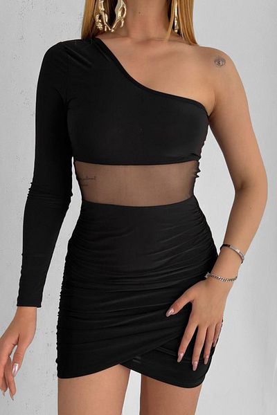 Trendyol Collection Μαύρο Εφαρμοσμένο Διαφανές Λεπτομερές Βραδινό Φόρεμα Αποφοίτησης με ένα μανίκι