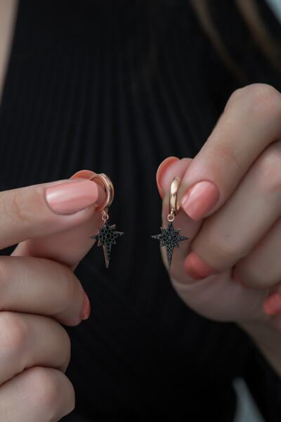 Nereze Kadın 925 Ayar Siyah Kutup Yıldızı Küpe Gümüş Küpe