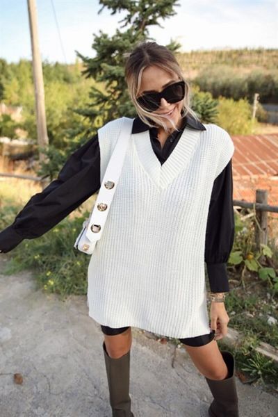 Tüy boutique Ecru Women'S Sweater - V-neck