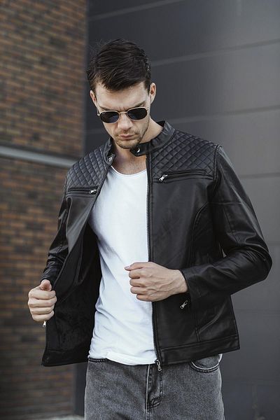 Oksit Δερμάτινο μπουφάν Filbert - Slim Fit, με φλις επένδυση και λεπτομέρεια από καπό