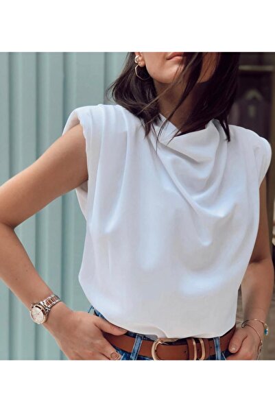 Genel Markalar Vatkalı Degaje Yaka Tshirt