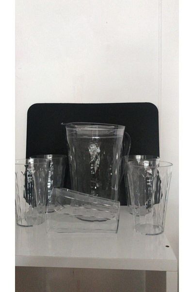 Tupperware Diamond Jug and Glass Set