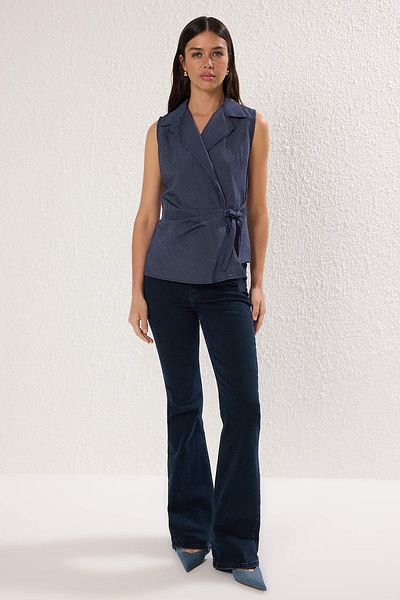 Trendyol Collection Cămașă cu dungi fără mâneci, albastru bleumarin, dublu piept TWOSS25GO00156