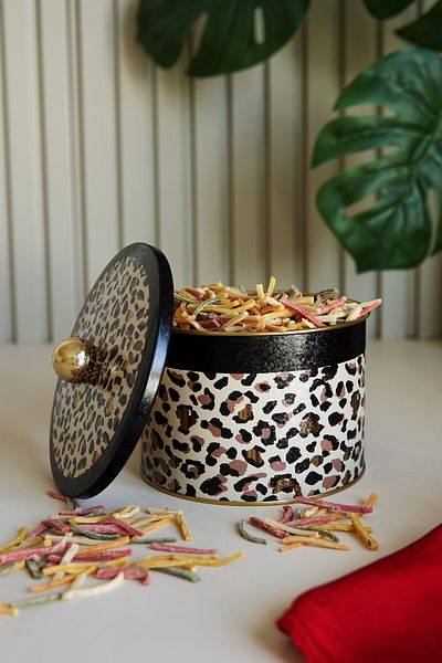 EVLE Metal Multi-Purpose Textured Storage Container, Decorative Storage Box 14 Cm, Leo Er141-v4