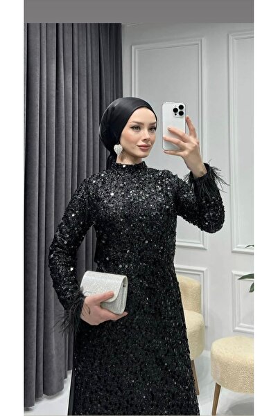 Tane Βραδινό φόρεμα με πούλιες και μανίκια με πούπουλα στη μέση