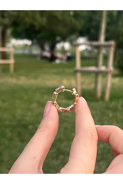 Glowy&Co. Crimson Stone Detailed Serenay Tarnish Steel Hoop Earrings